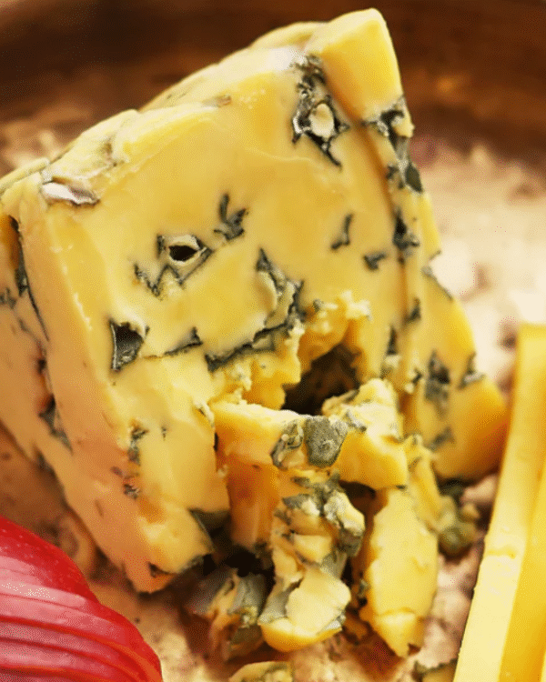 Queijo Azul Britânia- Queijaria Bela Fazenda - Imagem 2